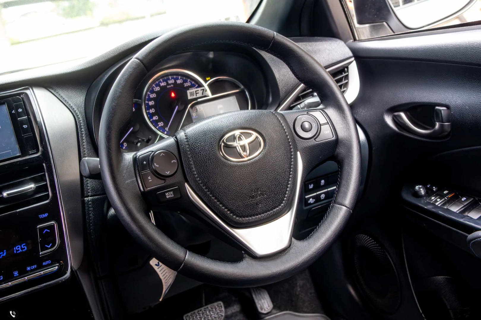 Toyota YARIS 1.2 SPORT PREMIUM (MY20) (MNC) - ภาพย่อที่ 17