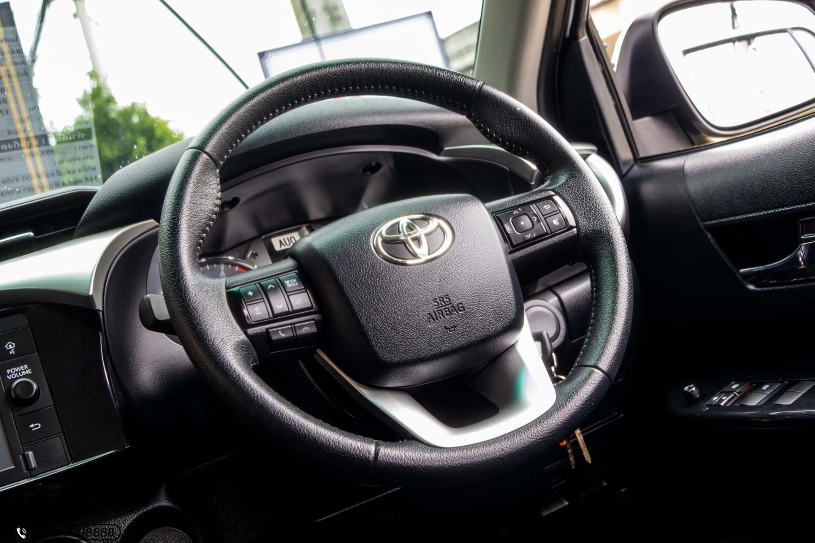 Toyota HILUX REVO DOUBLE CAB 2.4 MID STD Z EDITION (MY20) - ภาพย่อที่ 17