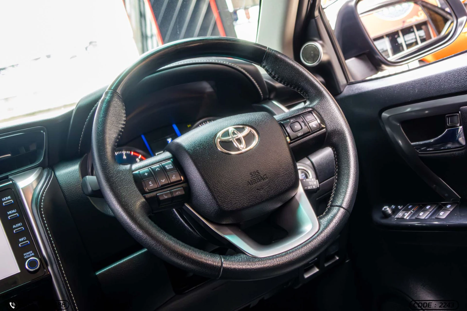 Toyota FORTUNER 2.4 V (MY20) - ภาพย่อที่ 17