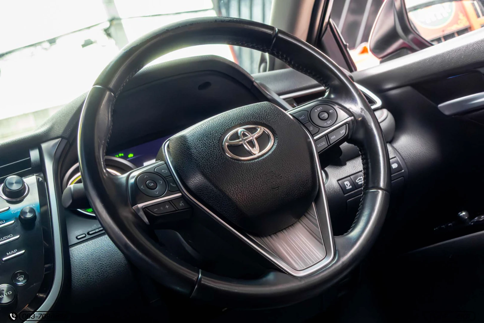 Toyota CAMRY 2.5 HYBRID PREMIUM (MY21) - ภาพย่อที่ 18