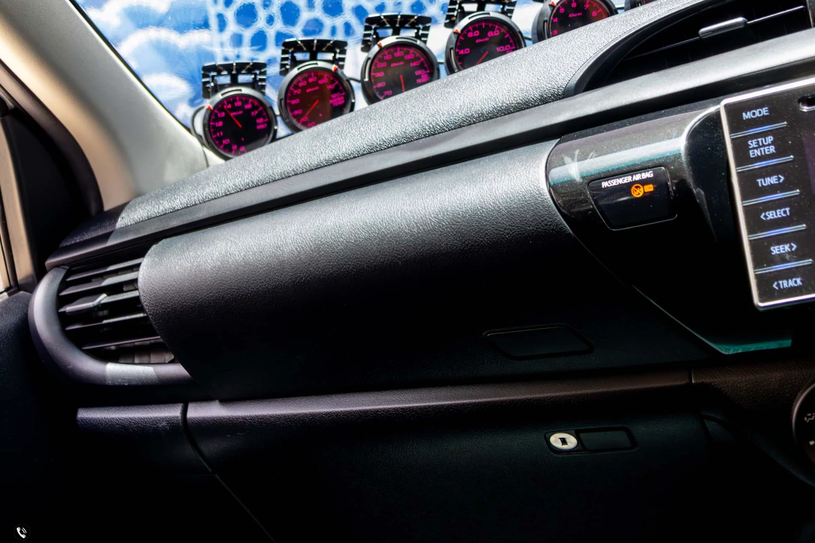 Toyota HILUX REVO DOUBLE CAB 2.4 J PLUS Z EDITION (MY18) - ภาพย่อที่ 18