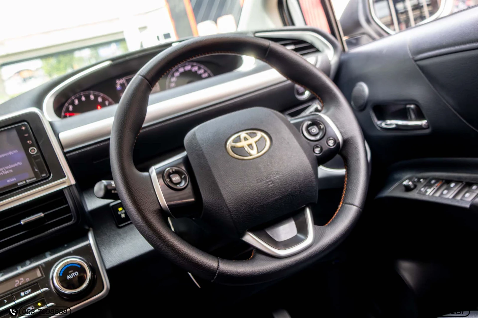 Toyota SIENTA 1.5 V - ภาพย่อที่ 18