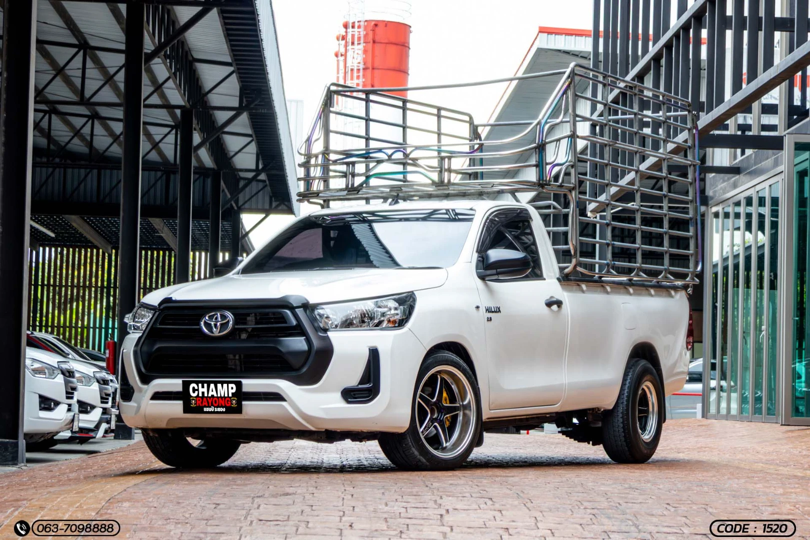 HILUX REVO