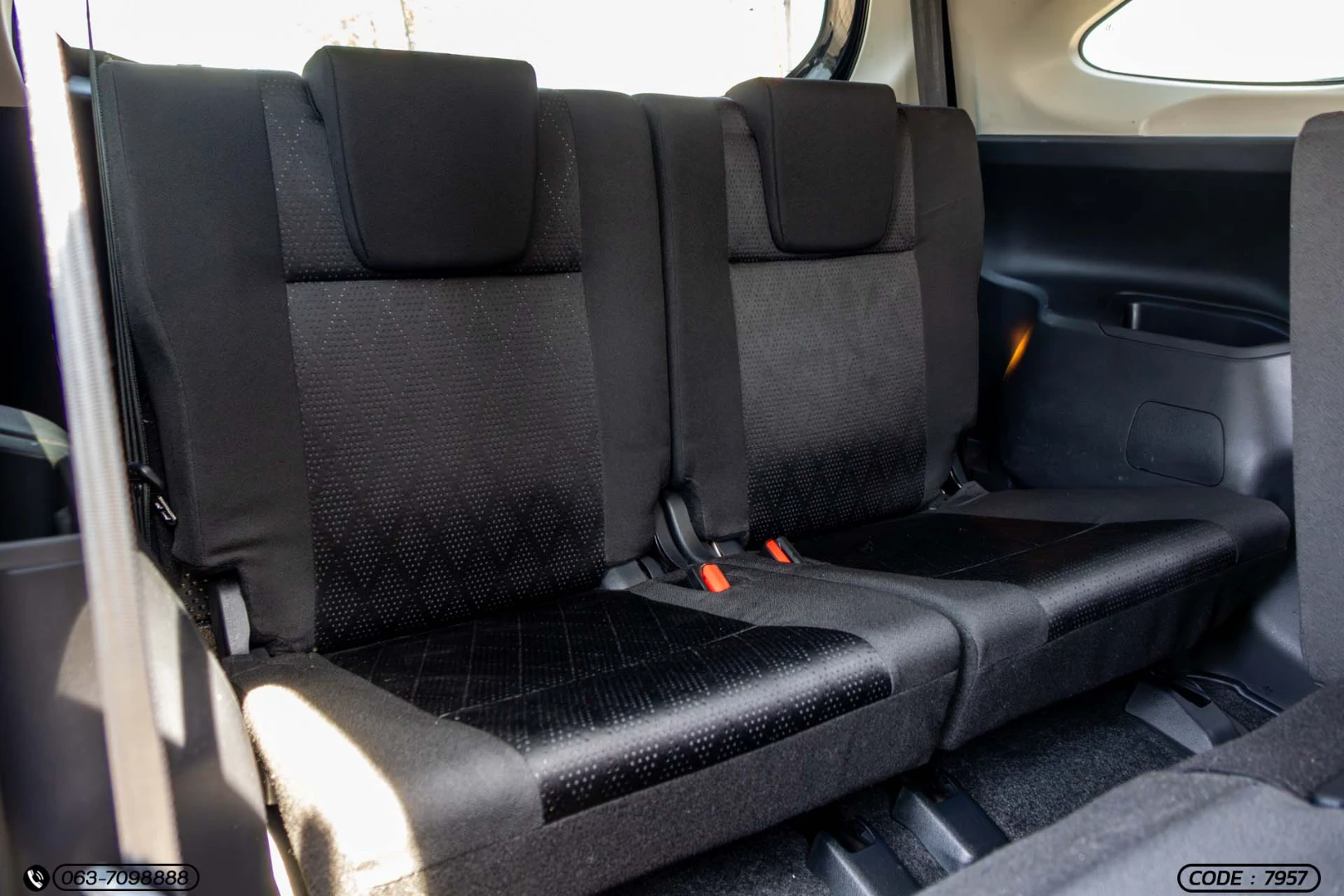 Toyota VELOZ 1.5 PREMIUM - ภาพย่อที่ 19