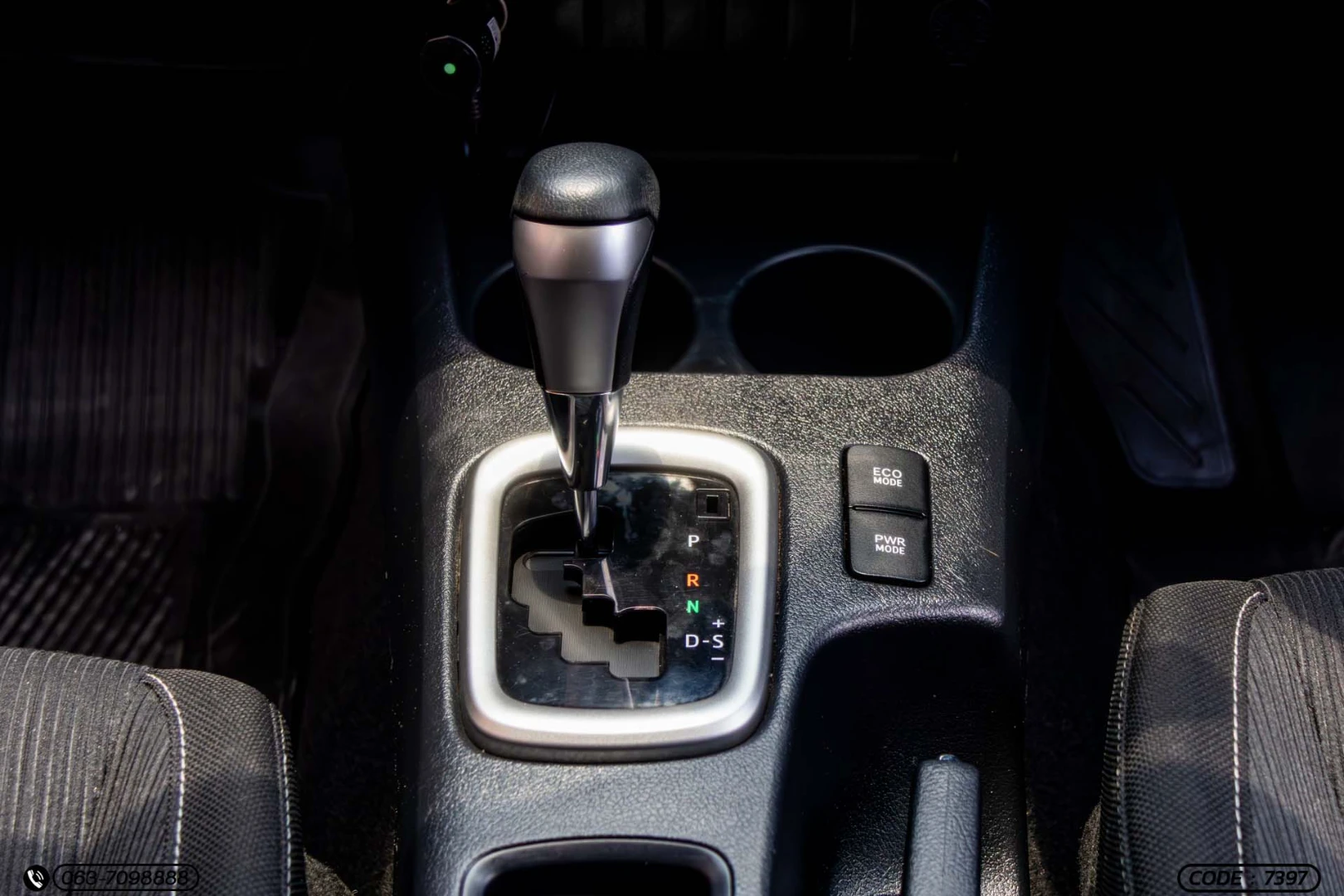 Toyota HILUX REVO DOUBLE CAB 2.4 MID Z EDITION (MY20) - ภาพย่อที่ 19