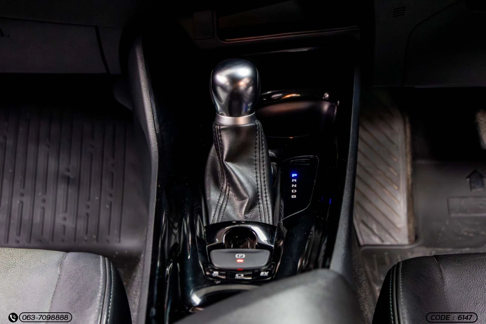 Toyota C-HR 1.8 HYBRID MID - ภาพย่อที่ 19
