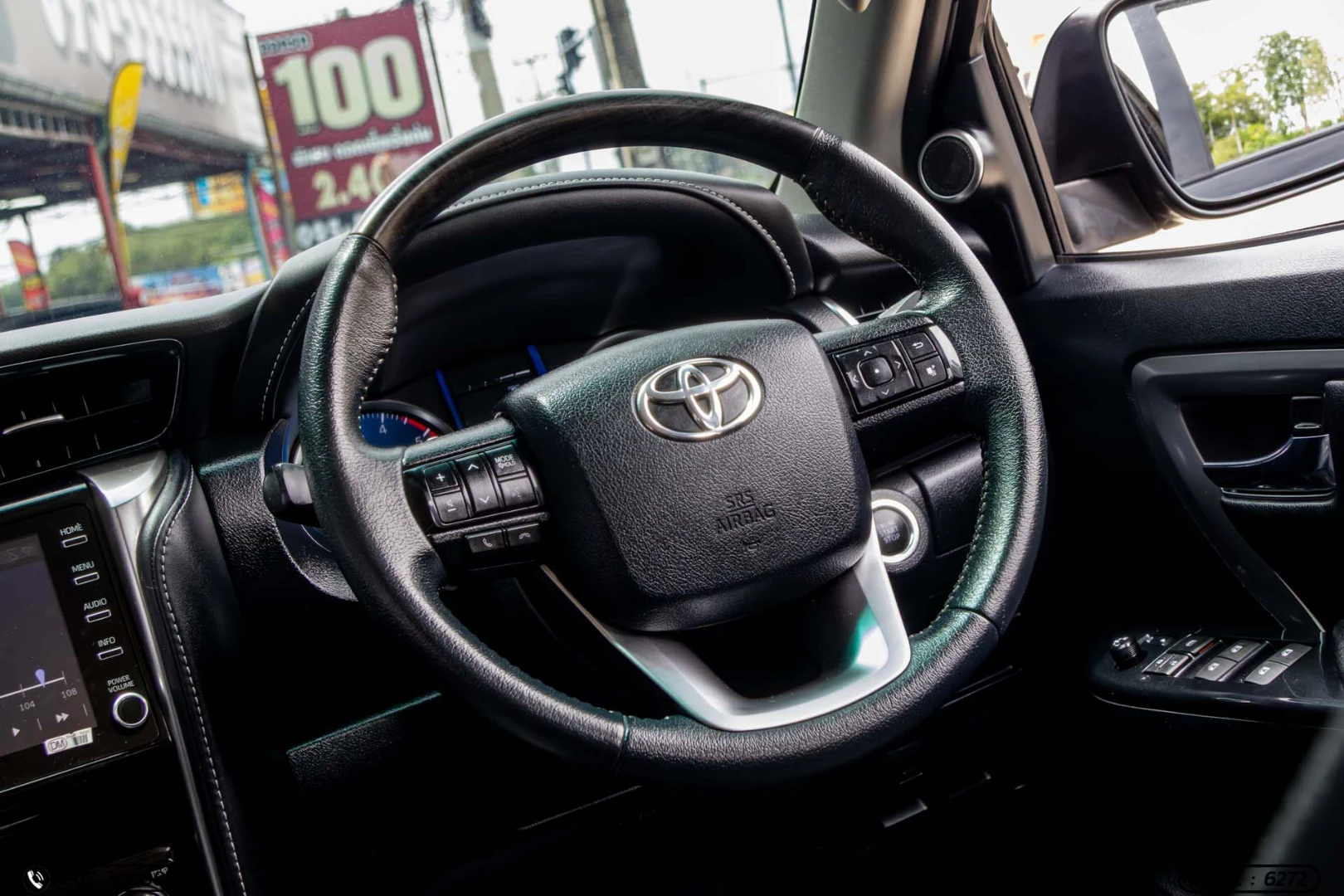 Toyota FORTUNER 2.4 LEADER G (MY22) - ภาพย่อที่ 19