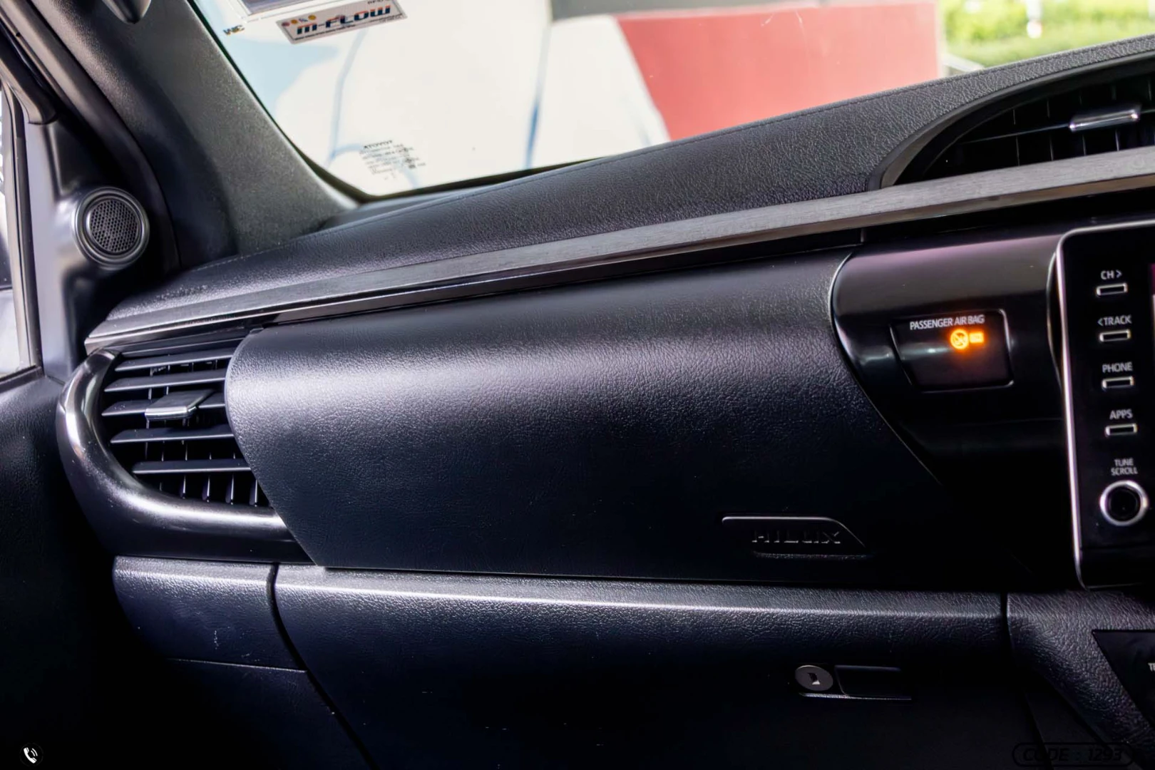 Toyota HILUX REVO DOUBLE CAB 2.4 PRERUNNER ROCCO (MY22) - ภาพย่อที่ 19