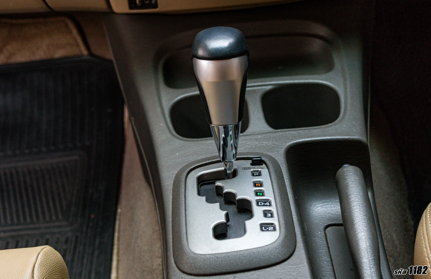 Toyota FORTUNER 3.0 V 2WD (CHAMP) - ภาพย่อที่ 16