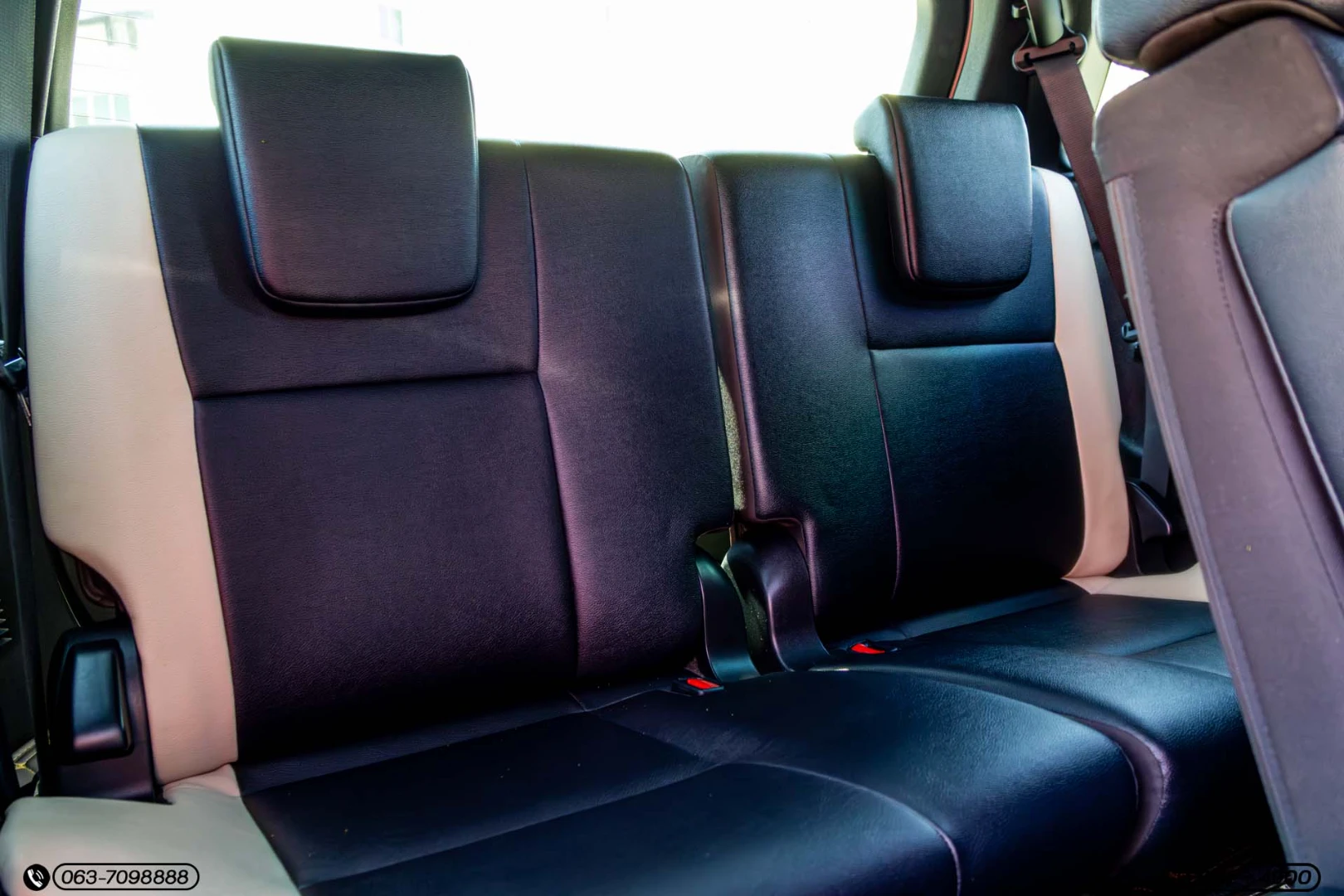 Toyota FORTUNER 2.8 LEGENDER BLACK TOP 4WD (MY20) - ภาพย่อที่ 17