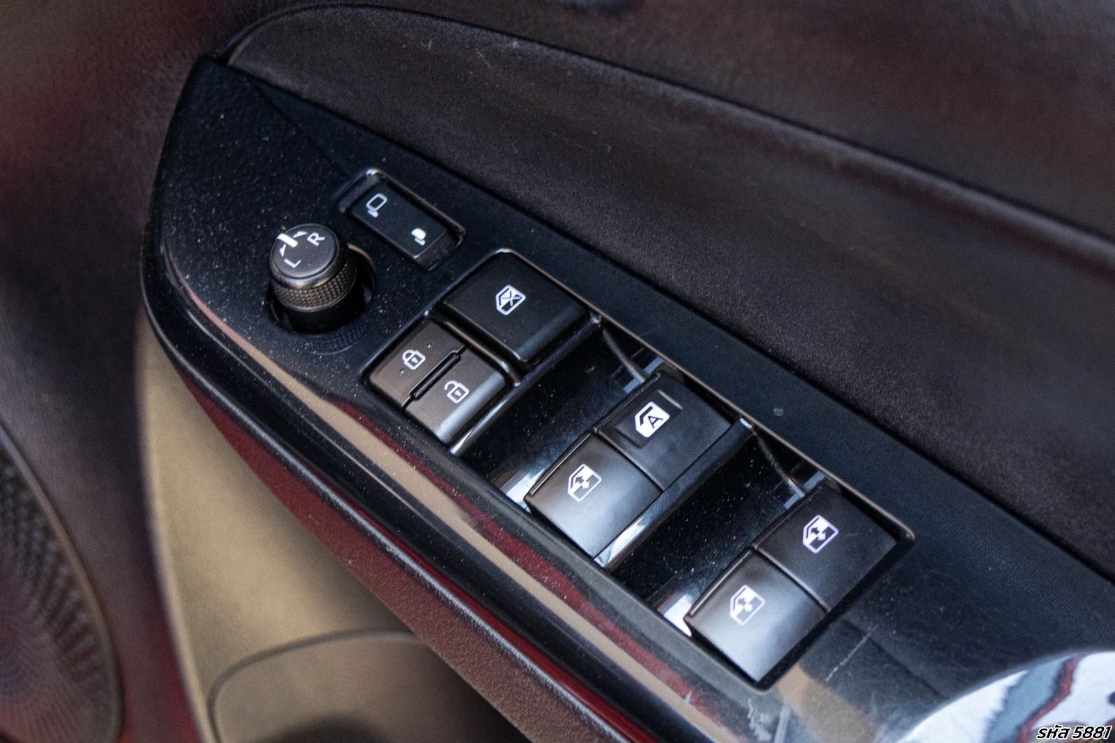 Toyota YARIS ATIV 1.2 S+ - ภาพย่อที่ 21