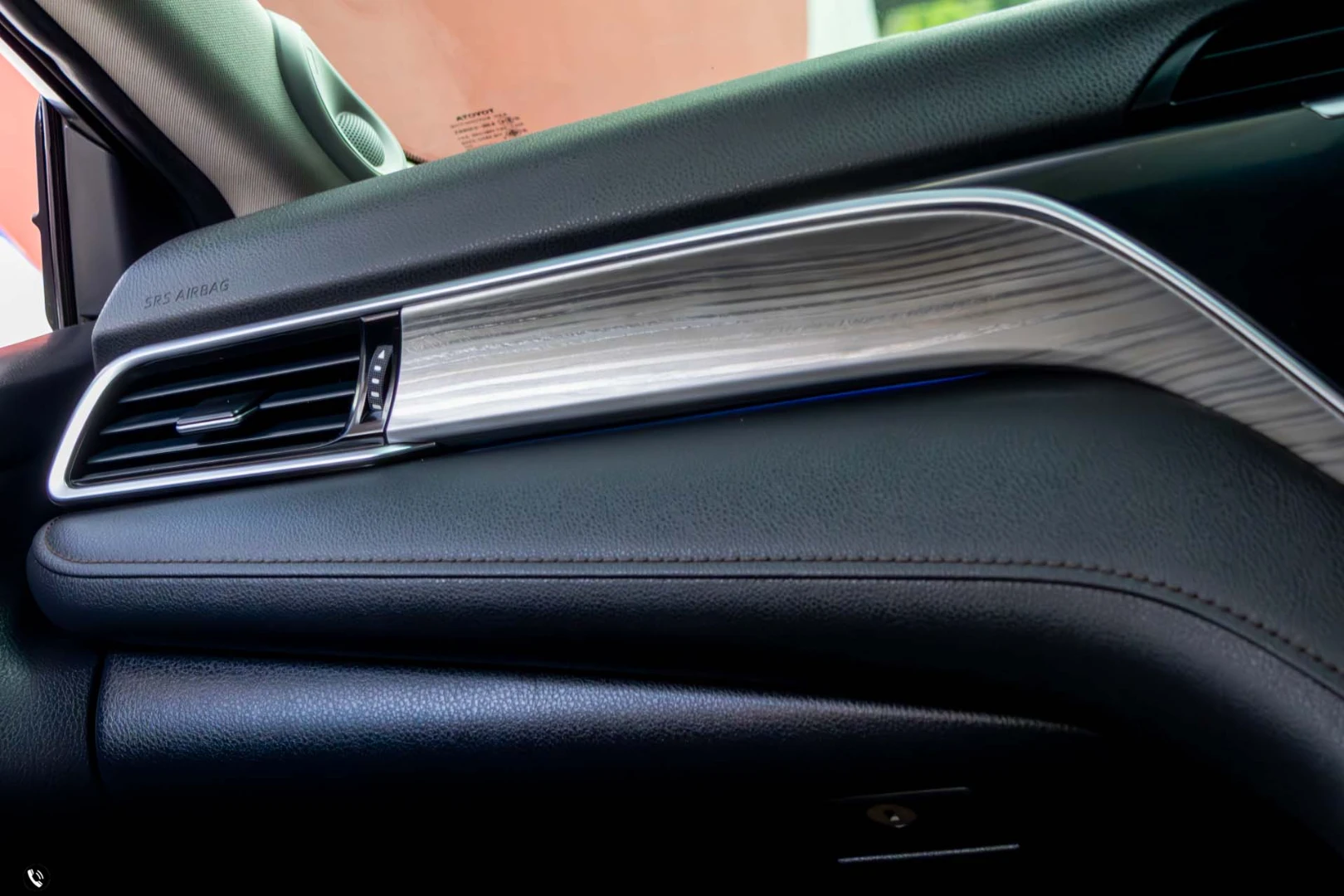 Toyota CAMRY 2.5 HYBRID PREMIUM (MY21) - ภาพย่อที่ 21