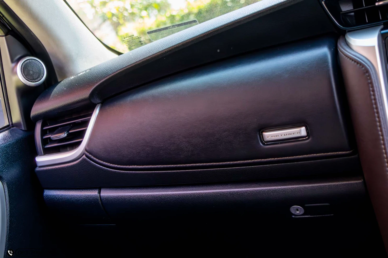 Toyota FORTUNER 2.8 V (MY15) - ภาพย่อที่ 21