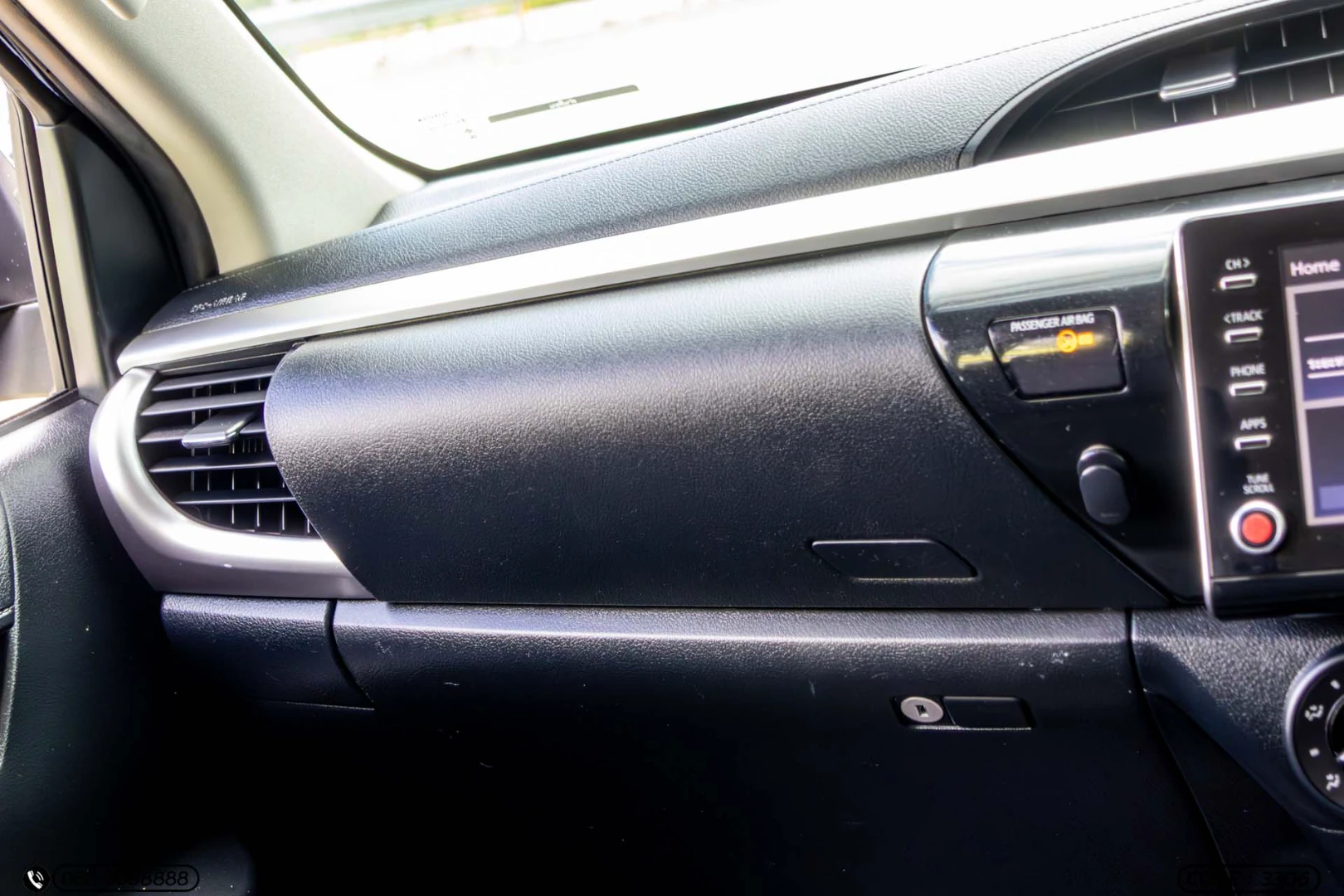 Toyota HILUX REVO DOUBLE CAB 2.4 MID PRERUNNER (MY20) - ภาพย่อที่ 21