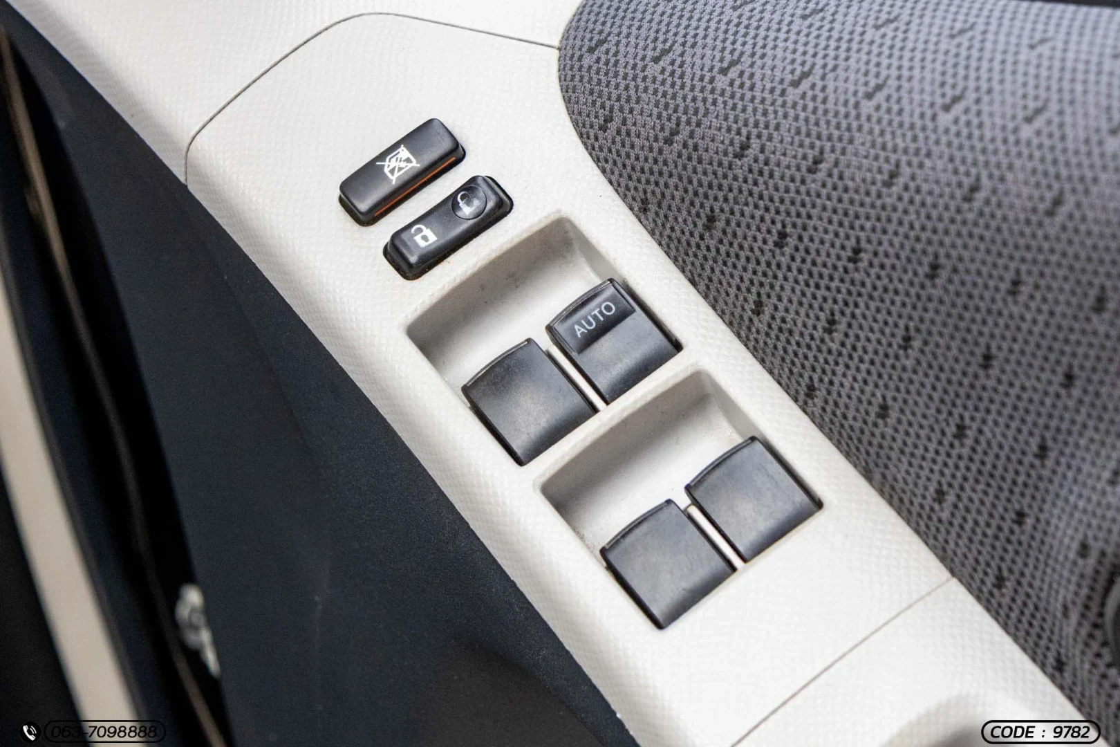 Toyota YARIS 1.5 E (MNC) (MY12) - ภาพย่อที่ 21