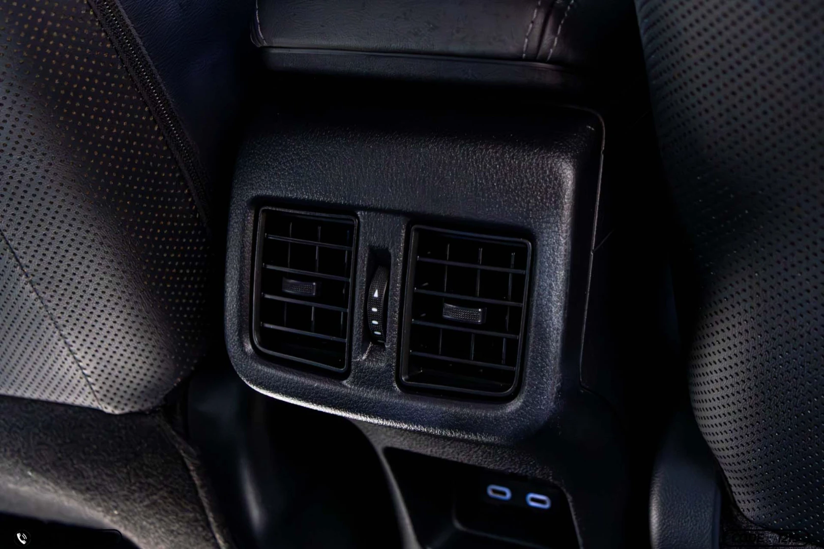 Toyota YARIS CROSS 1.5 HEV PREMIUM LUXURY - ภาพย่อที่ 23