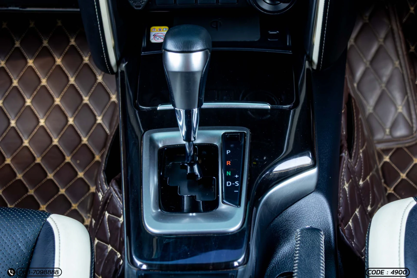 Toyota FORTUNER 2.8 LEGENDER BLACK TOP 4WD (MY20) - ภาพย่อที่ 21