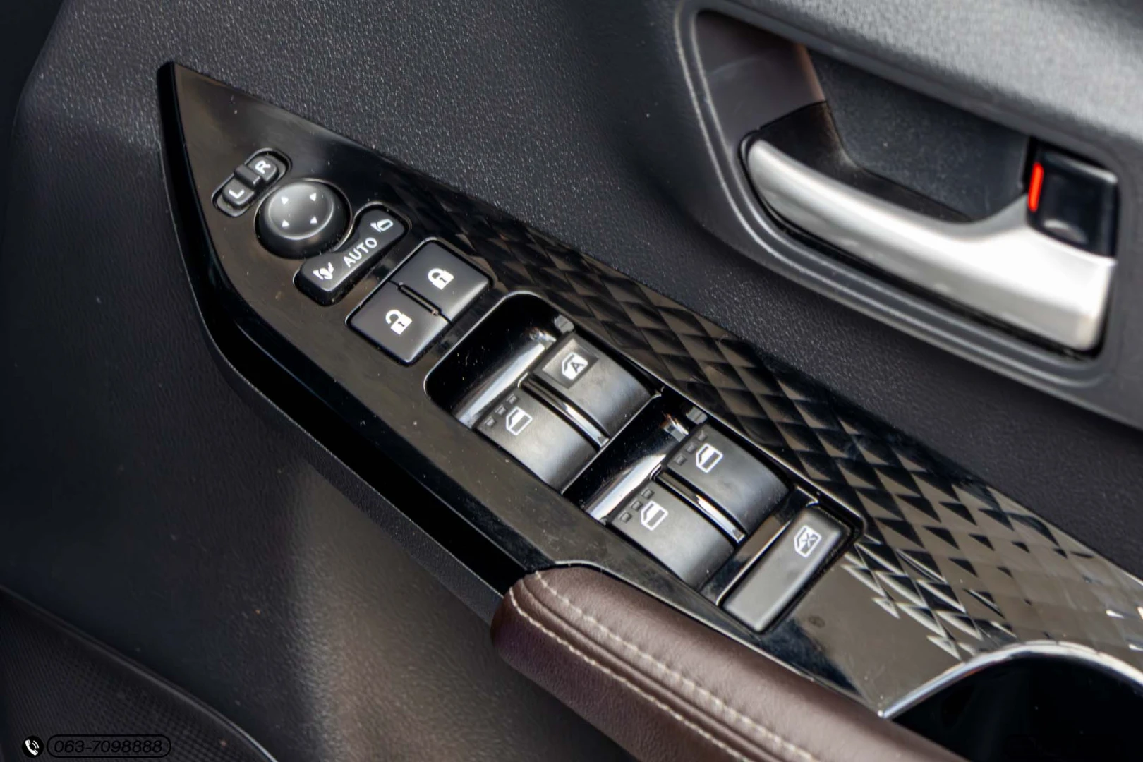 Toyota YARIS ATIV 1.2 PREMIUM (MY22) - ภาพย่อที่ 24