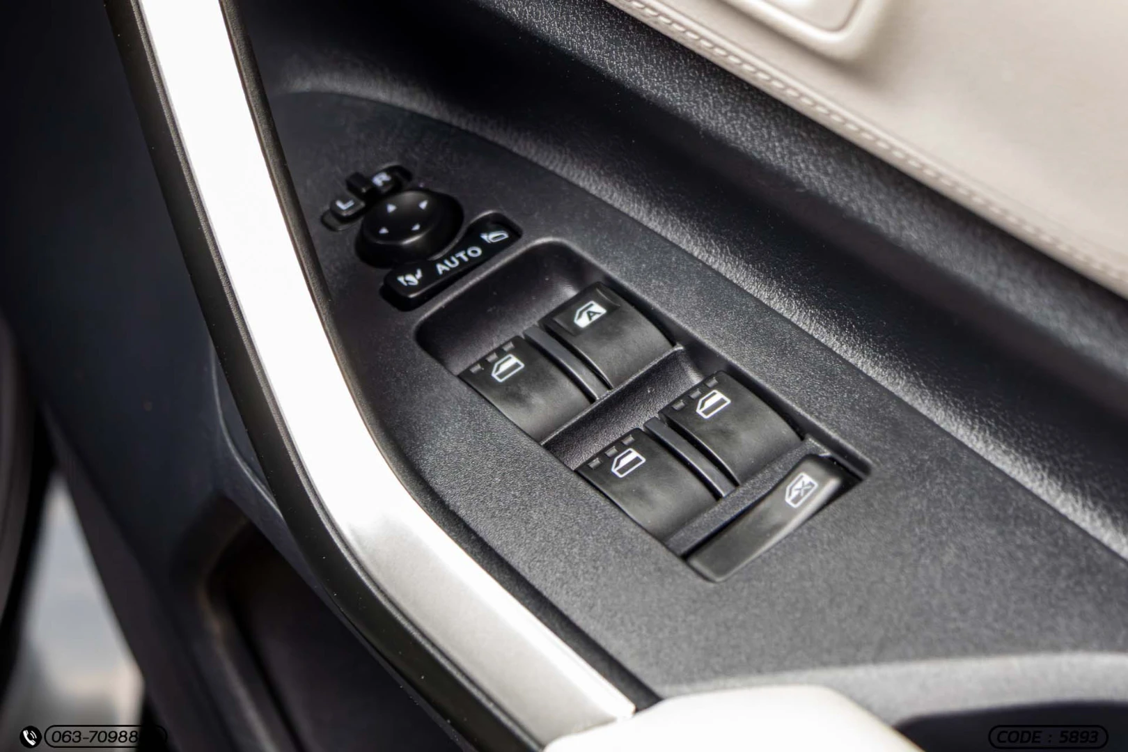 Toyota VELOZ 1.5 PREMIUM - ภาพย่อที่ 24