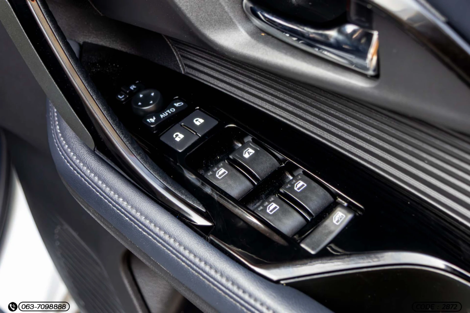 Toyota YARIS CROSS 1.5 HEV PREMIUM - ภาพย่อที่ 25