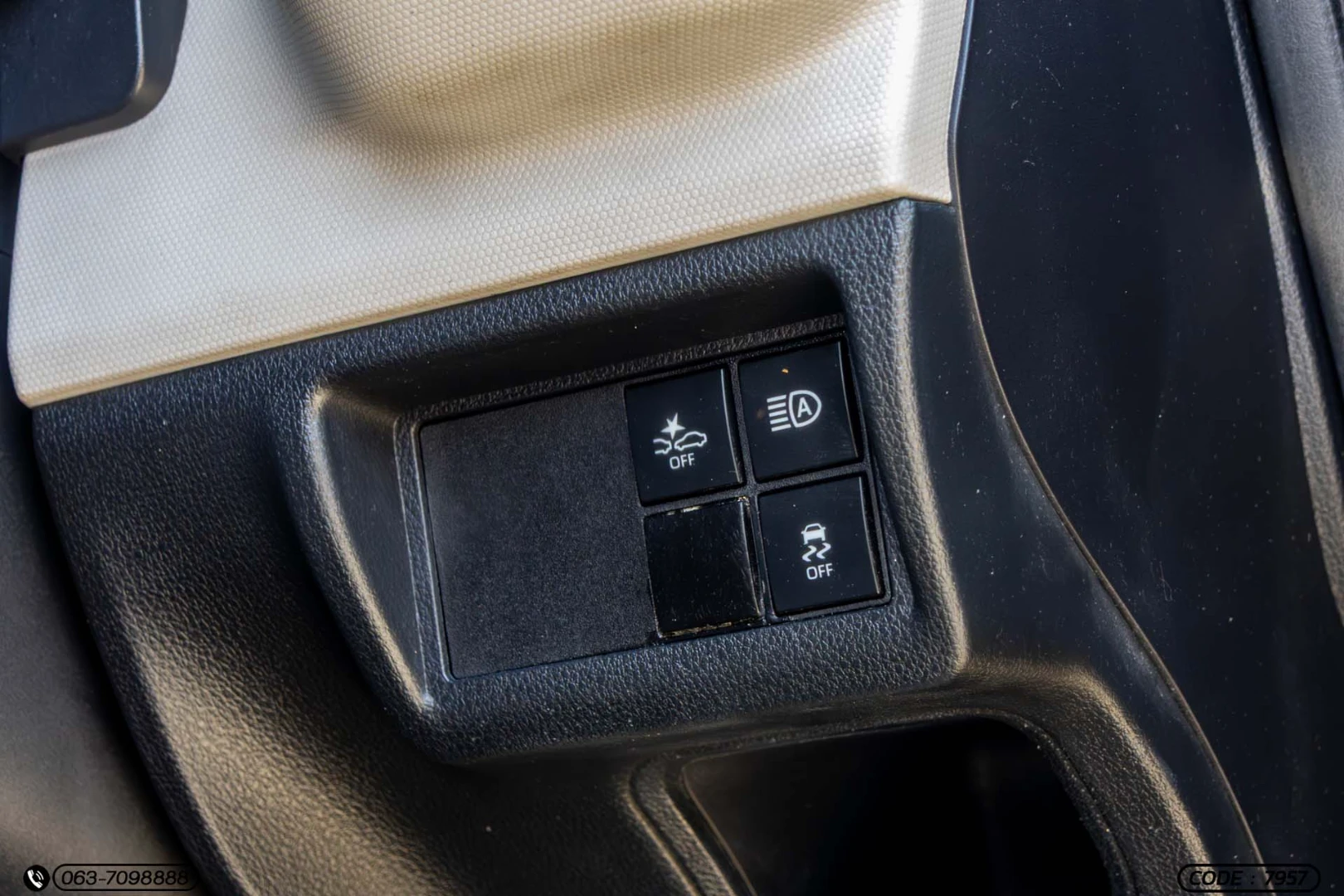 Toyota VELOZ 1.5 PREMIUM - ภาพย่อที่ 26