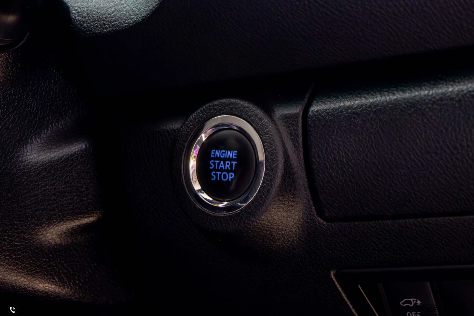 Toyota FORTUNER 2.8 LEGENDER BLACK TOP (MY20) - ภาพย่อที่ 23