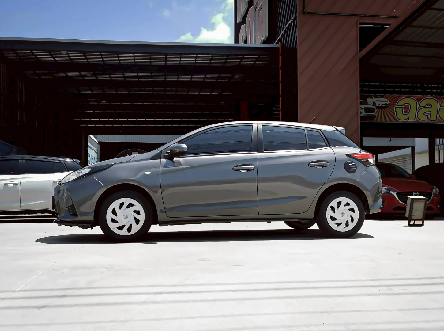 Toyota YARIS 1.2 ENTRY (MY20) - ภาพย่อที่ 3