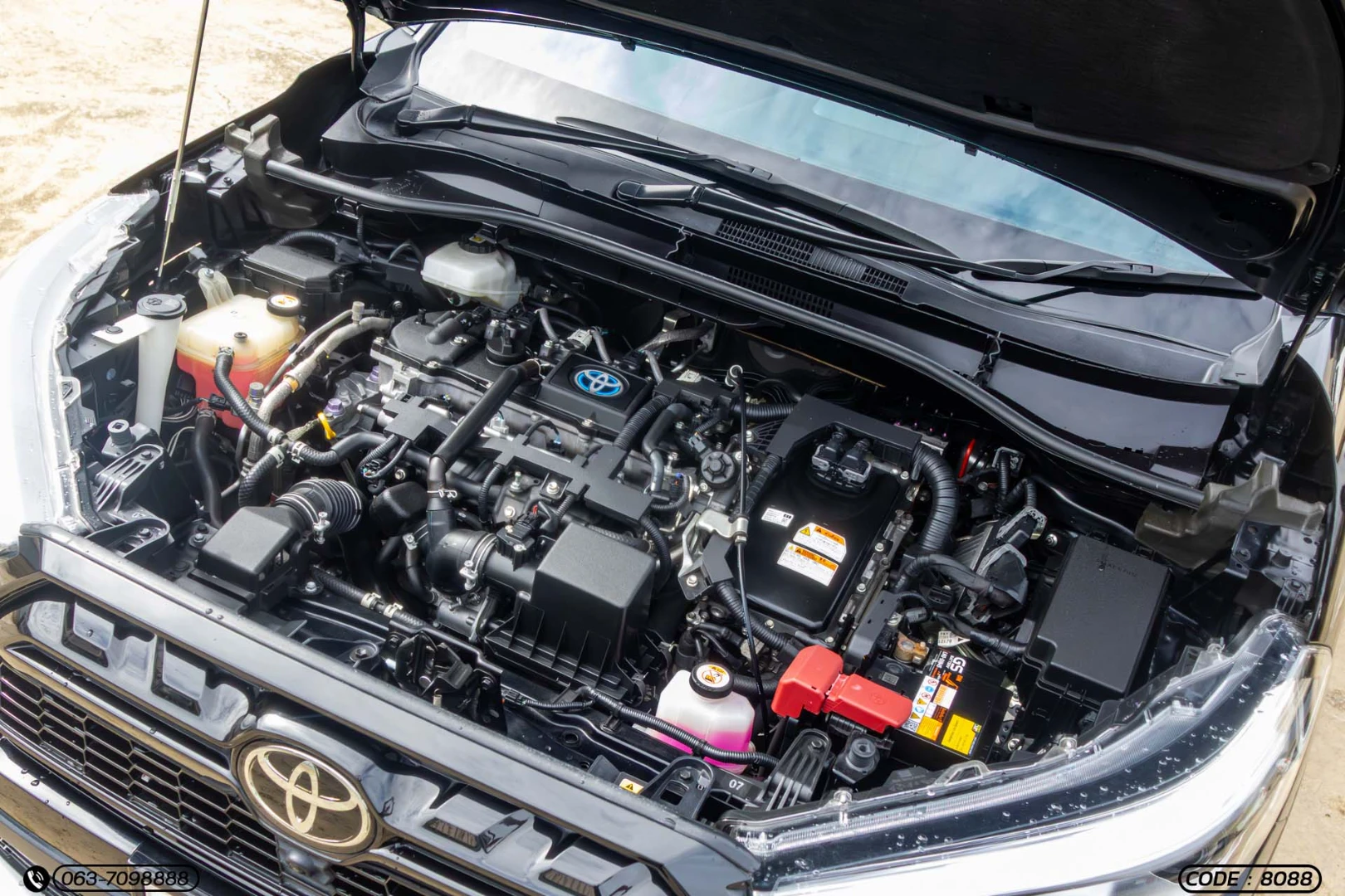 Toyota COROLLA CROSS 1.8 HYBRID GR SPORT - ภาพย่อที่ 30