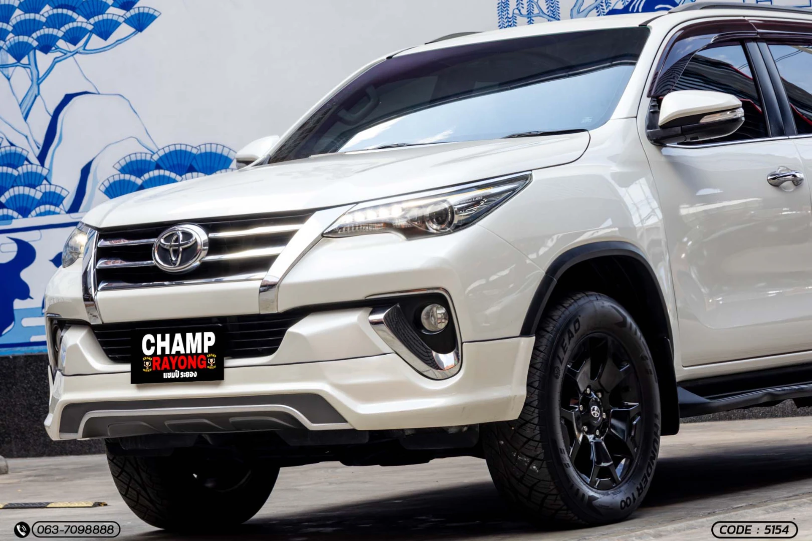 Toyota FORTUNER 2.8 V 4WD (MY15) - ภาพย่อที่ 3