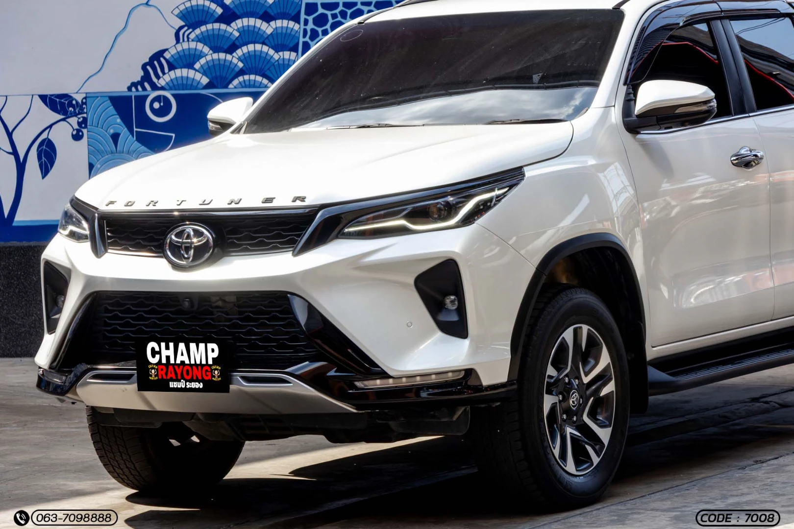 Toyota FORTUNER 2.4 LEADER V (MY22) - ภาพย่อที่ 3