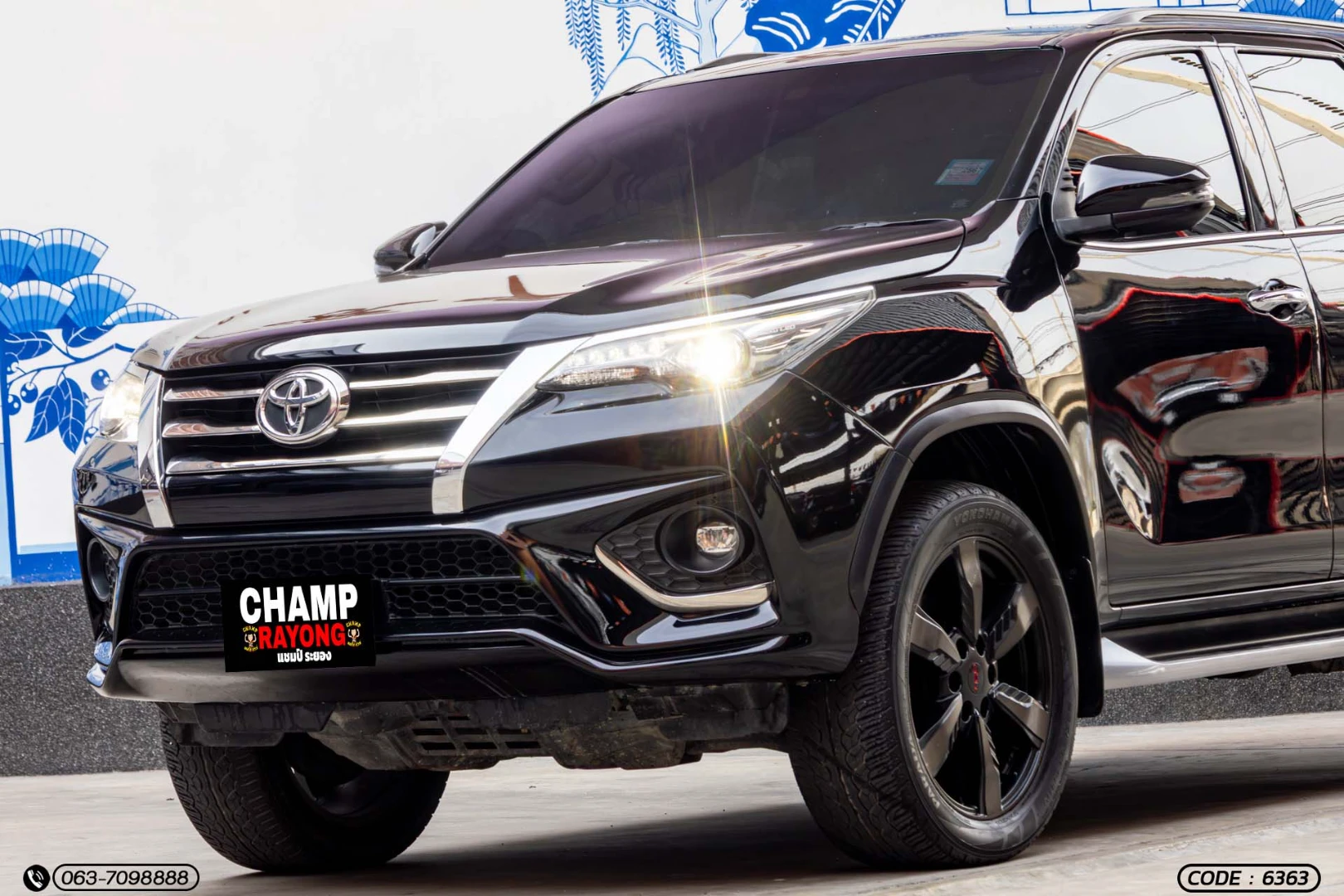 Toyota FORTUNER 2.8 V TRD SPORTIVO 4WD (MY15) (MNC) - ภาพย่อที่ 3