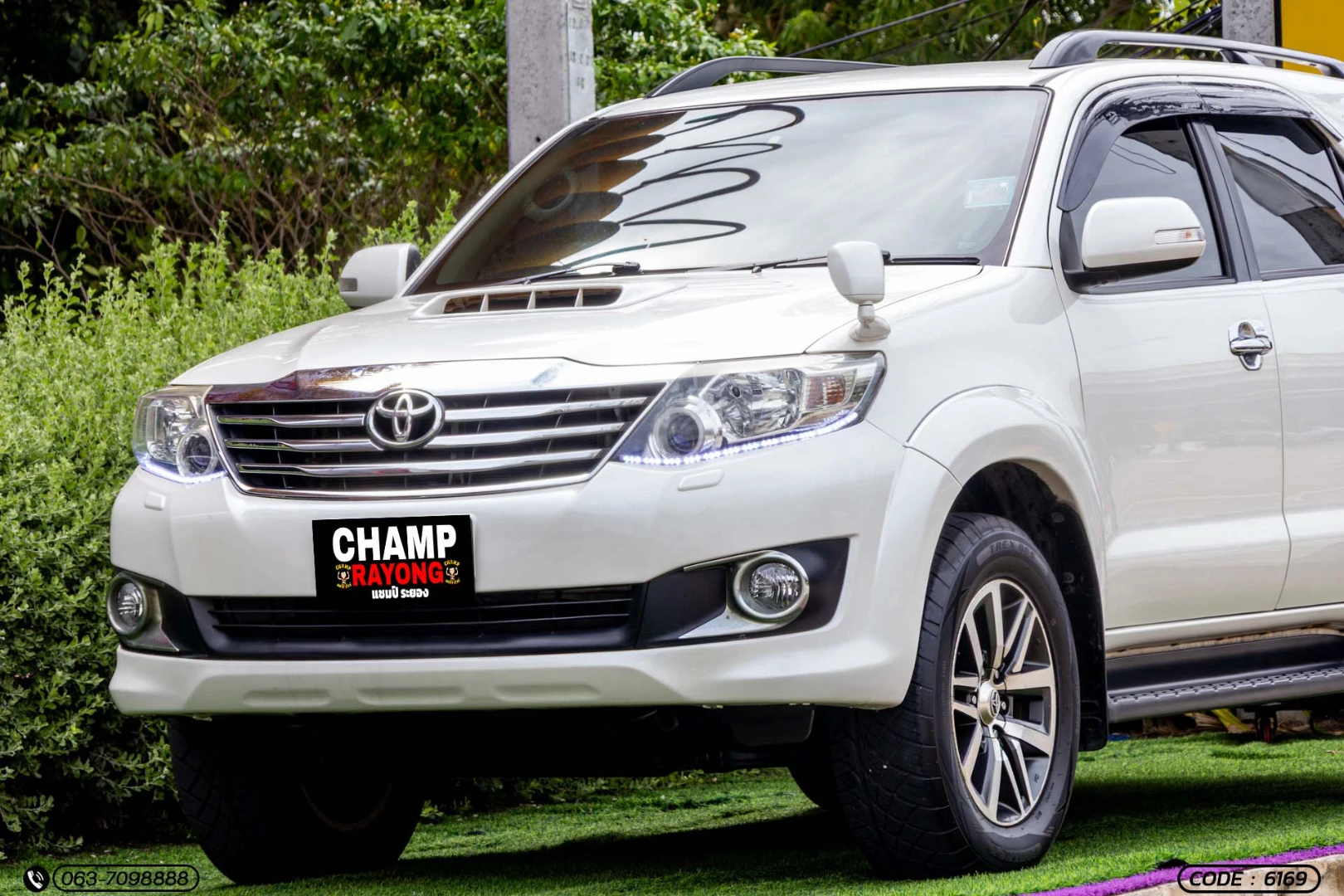 Toyota FORTUNER 3.0 V 4WD (CHAMP) - ภาพย่อที่ 3