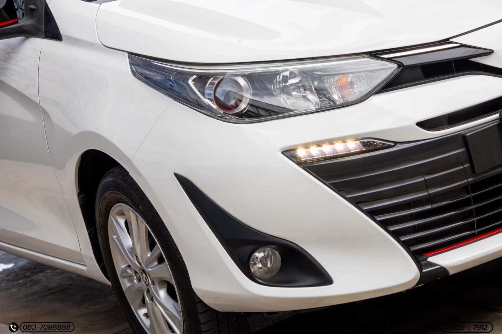 Toyota YARIS ATIV 1.2 S - ภาพย่อที่ 4