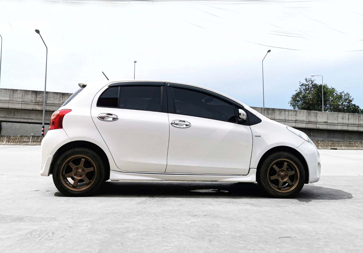 Toyota YARIS 1.5 E (MNC) - ภาพย่อที่ 5