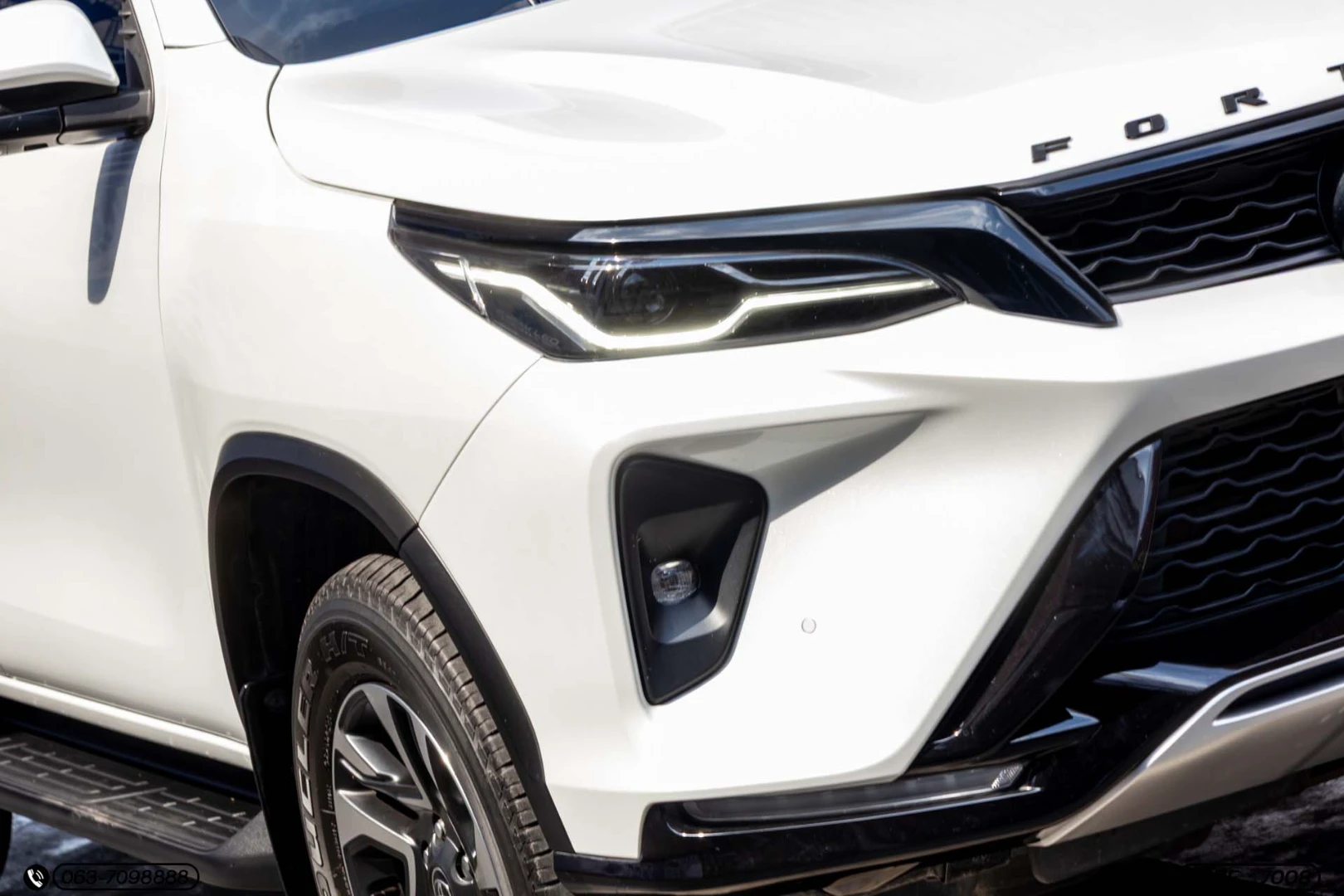 Toyota FORTUNER 2.4 LEADER V (MY22) - ภาพย่อที่ 4