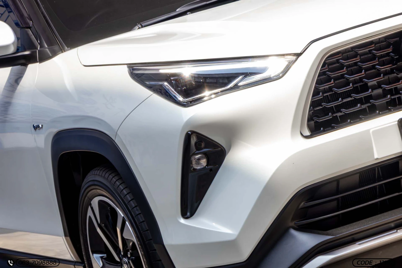 Toyota YARIS CROSS 1.5 HEV PREMIUM LUXURY - ภาพย่อที่ 4