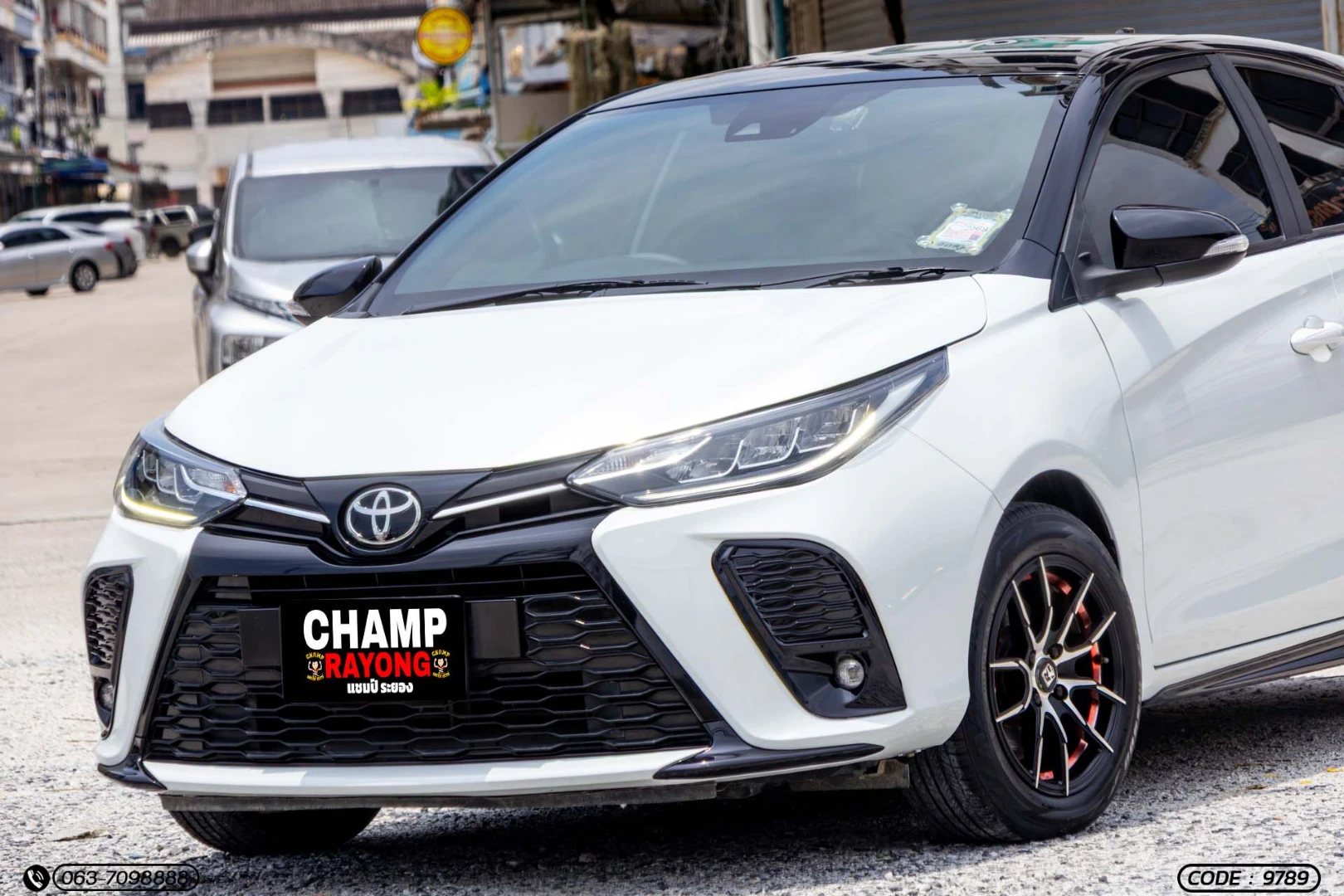 Toyota YARIS 1.2 SPORT PREMIUM (BLACK ROOF) (MY20) (MNC) - ภาพย่อที่ 4