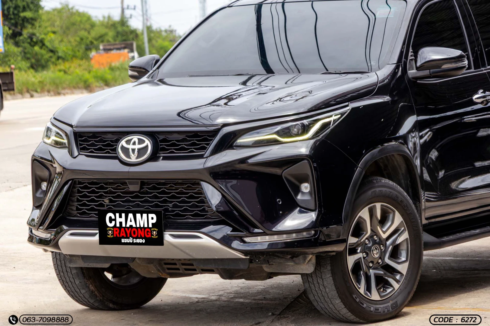 Toyota FORTUNER 2.4 LEADER G (MY22) - ภาพย่อที่ 4