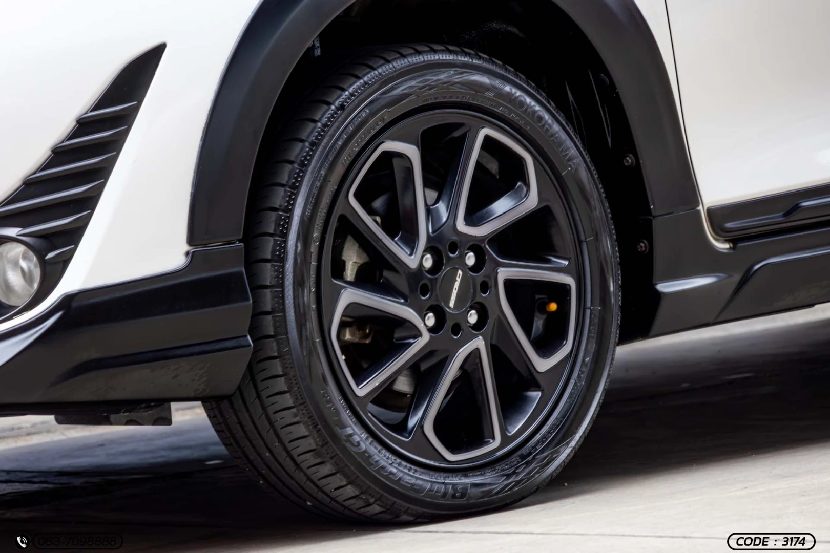 Toyota YARIS 1.2 SPORT PREMIUM (BLACK ROOF) (MY20) - ภาพย่อที่ 5