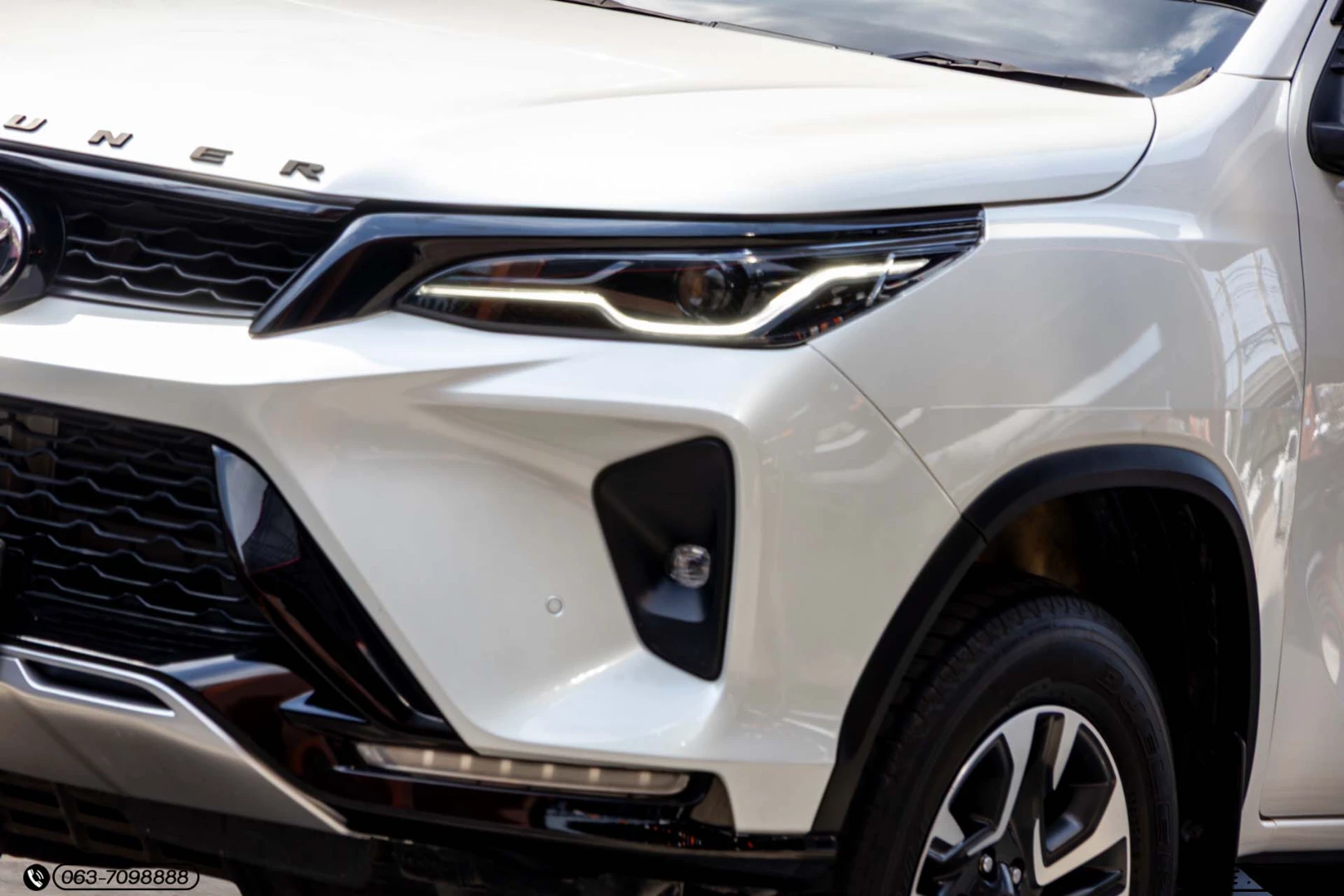 Toyota FORTUNER 2.4 LEADER V (MY22) - ภาพย่อที่ 5