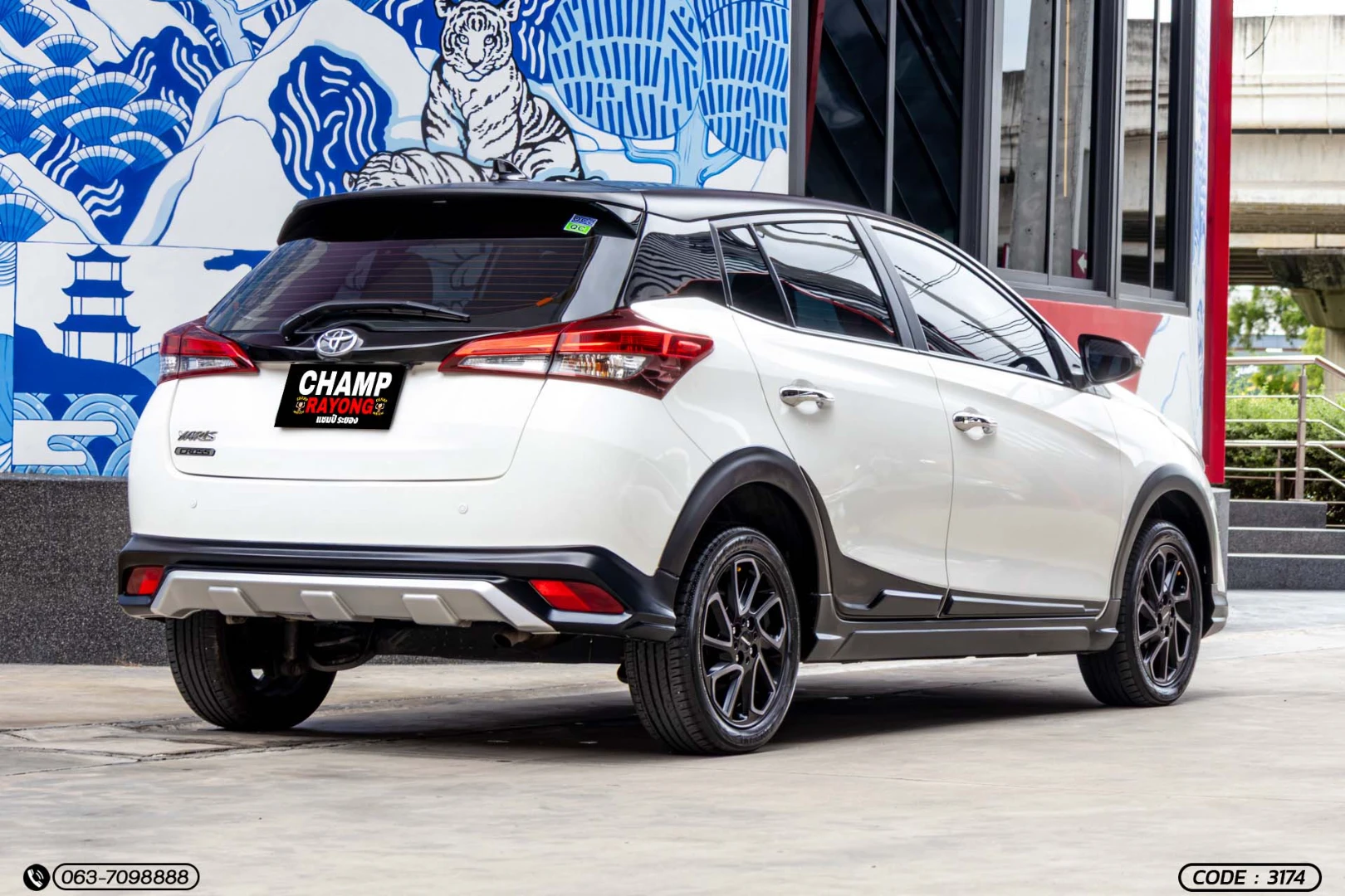 Toyota YARIS 1.2 SPORT PREMIUM (BLACK ROOF) (MY20) - ภาพย่อที่ 6