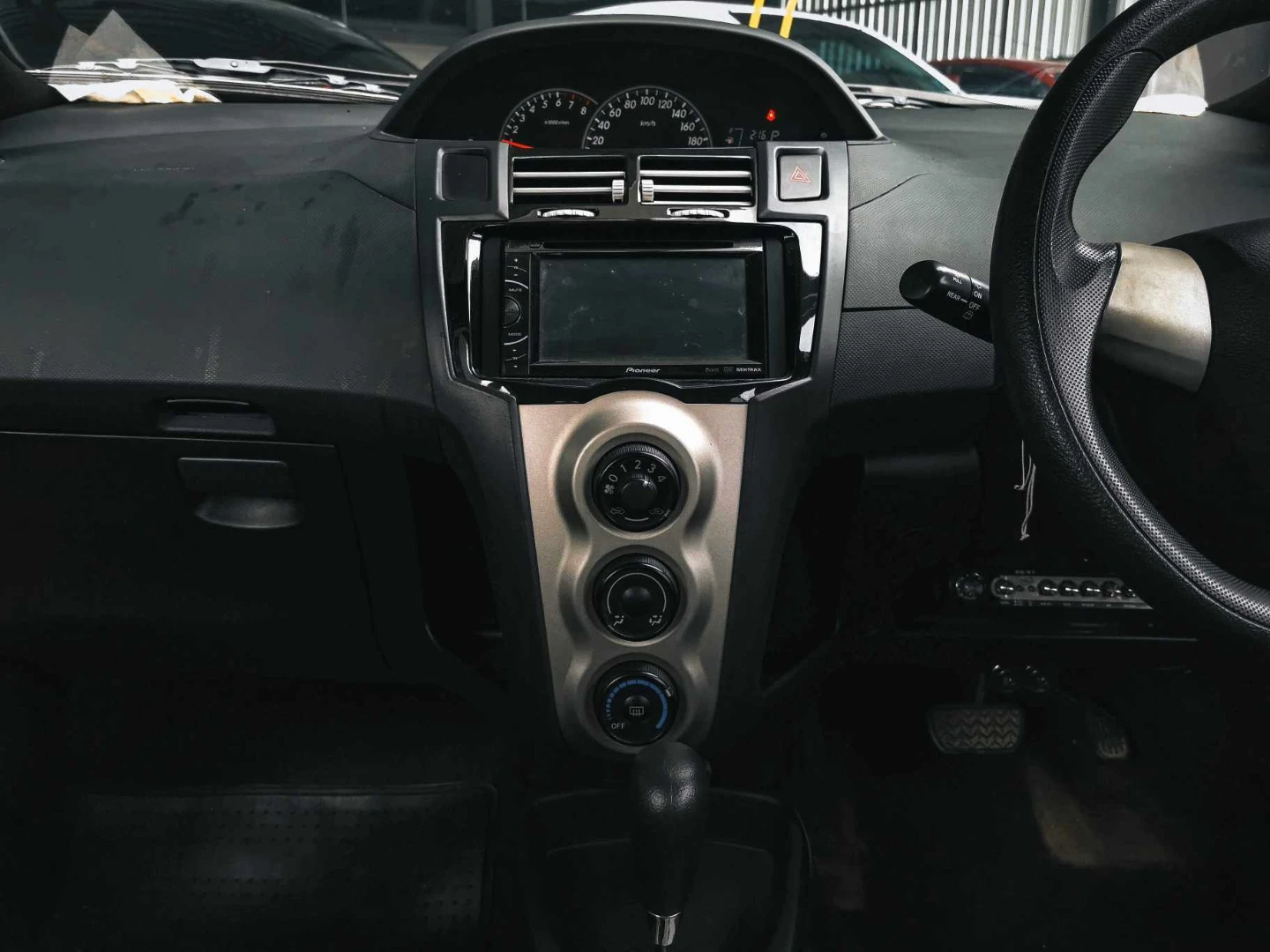 Toyota YARIS 1.5 E (MNC) - ภาพย่อที่ 7