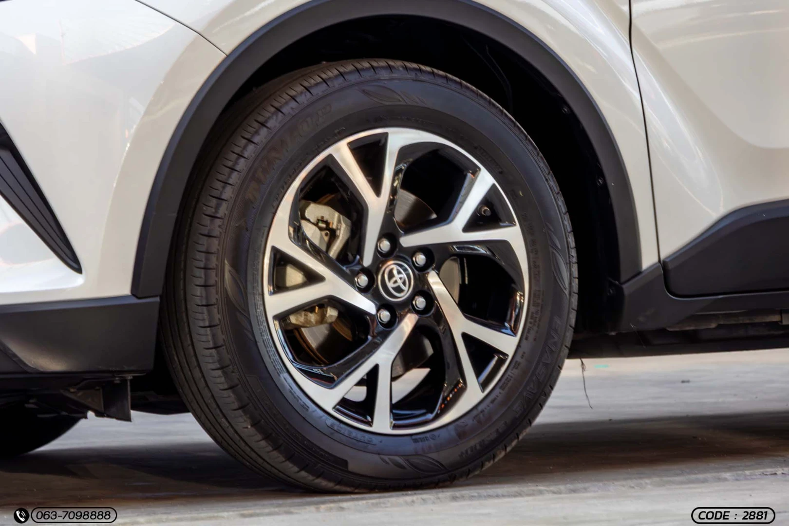 Toyota C-HR 1.8 HYBRID PREMIUM SAFETY - ภาพย่อที่ 6