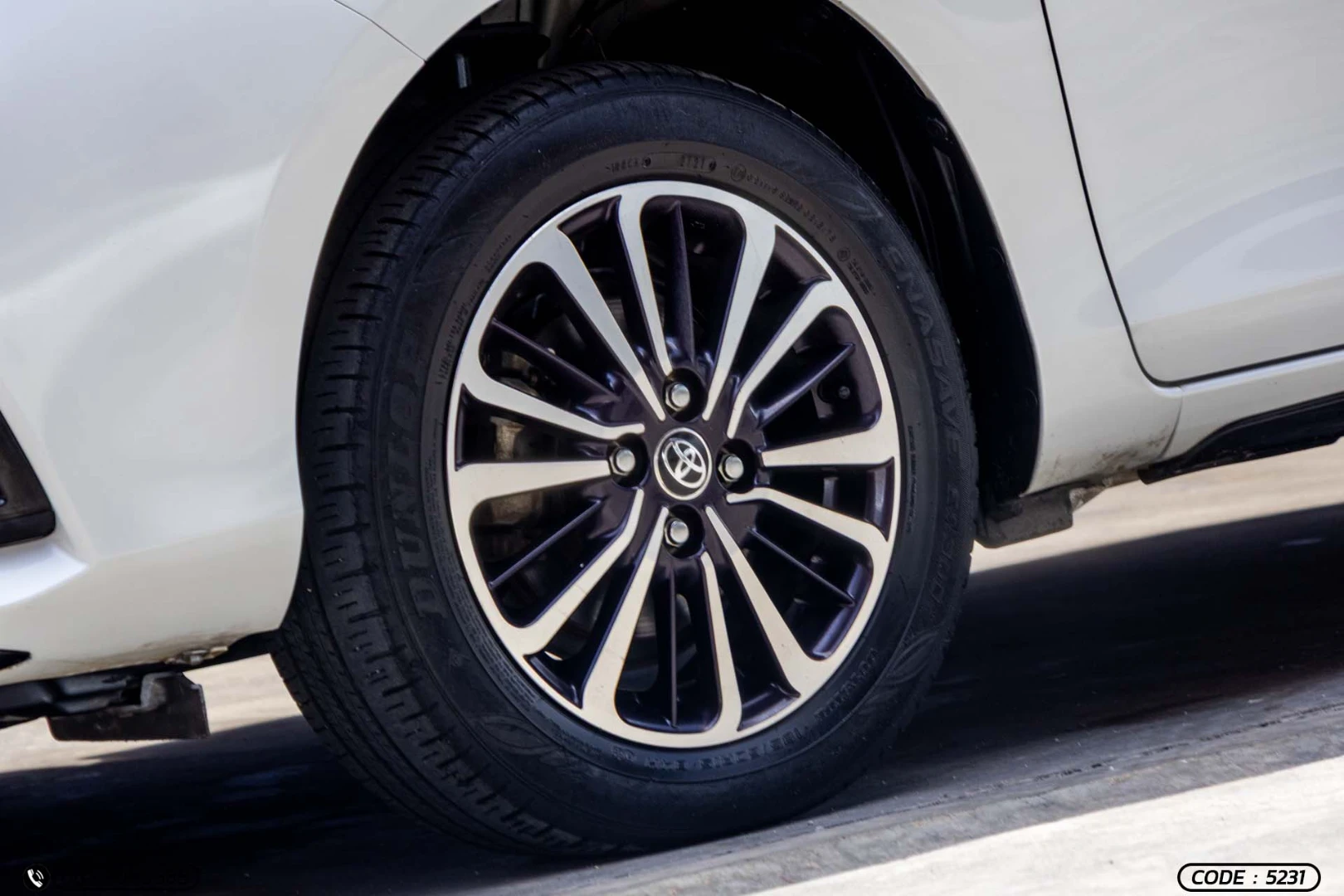 Toyota YARIS 1.2 SPORT PREMIUM PLAY LIMITED EDITION (MY20) - ภาพย่อที่ 6