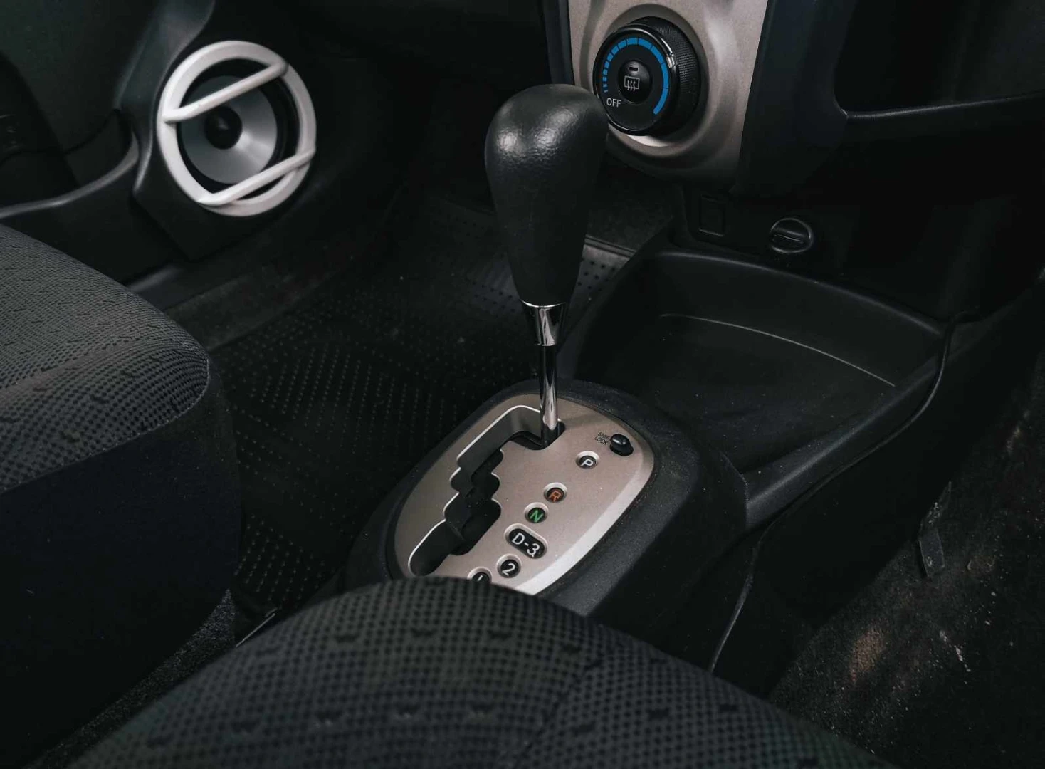 Toyota YARIS 1.5 E (MNC) - ภาพย่อที่ 8