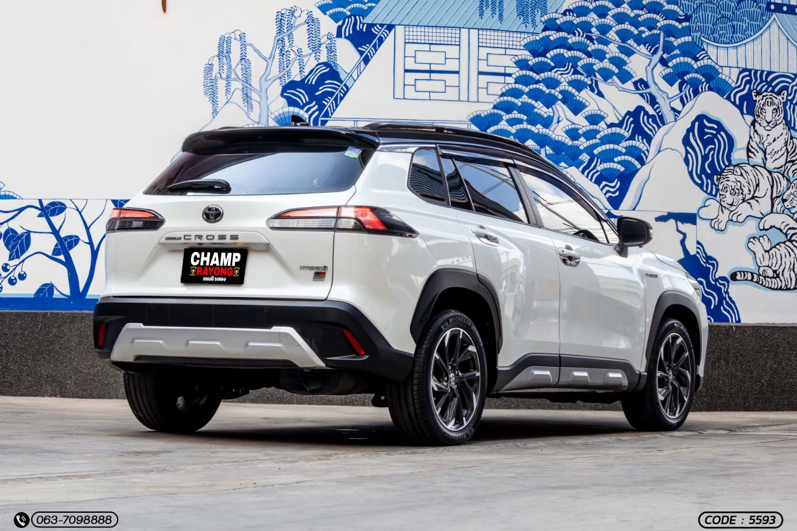 Toyota COROLLA CROSS 1.8 HYBRID GR SPORT - ภาพย่อที่ 7