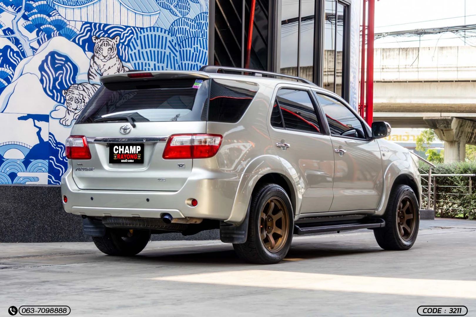Toyota FORTUNER 3.0 V 2WD (MNC) - ภาพย่อที่ 7