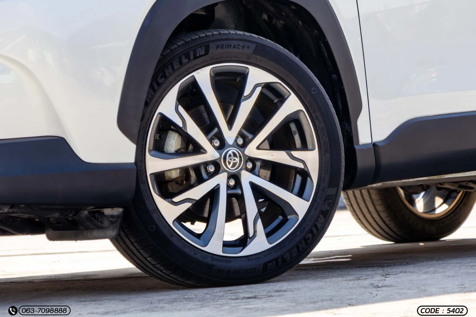 Toyota COROLLA CROSS 1.8 HYBRID PREMIUM SAFETY - ภาพย่อที่ 7