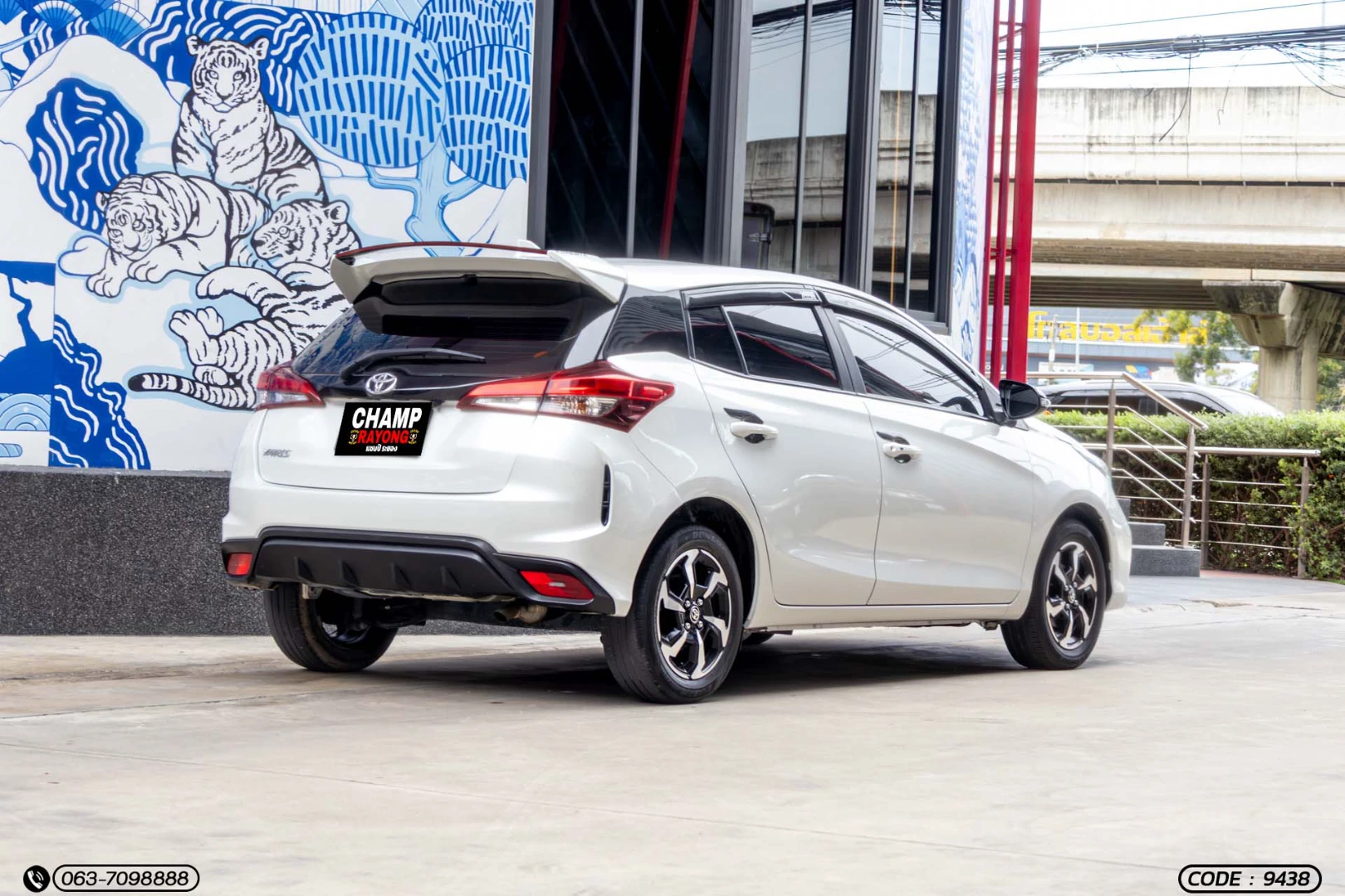 Toyota YARIS 1.2 PREMIUM (MY23) - ภาพย่อที่ 7