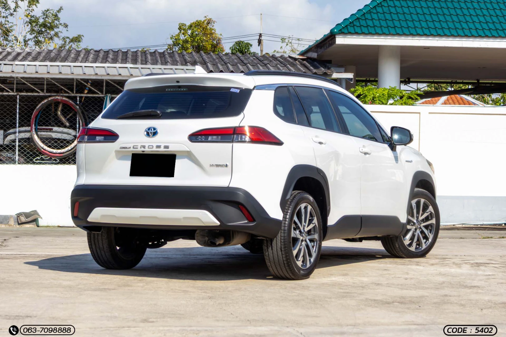 Toyota COROLLA CROSS 1.8 HYBRID PREMIUM SAFETY - ภาพย่อที่ 8